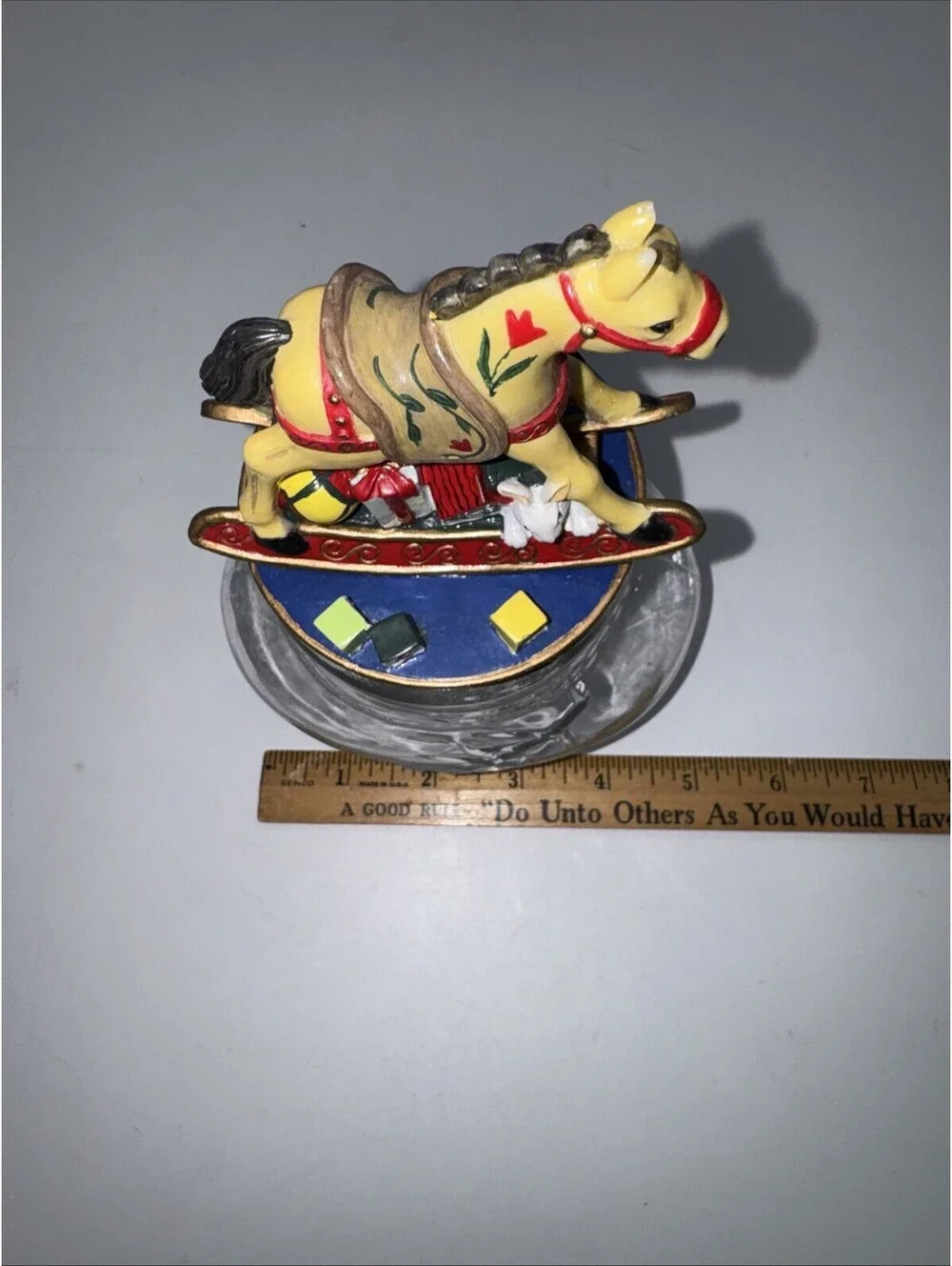 Fitz and Floyd Christmas/Holiday Lodge Bear   Christmas Presents Lidded Jar